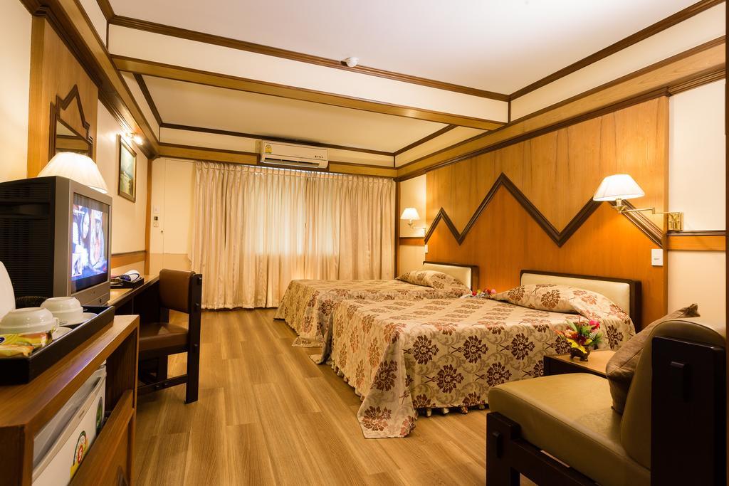 Kyo-Un Hotel Sara Buri Quarto foto