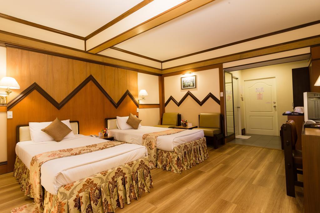 Kyo-Un Hotel Sara Buri Quarto foto