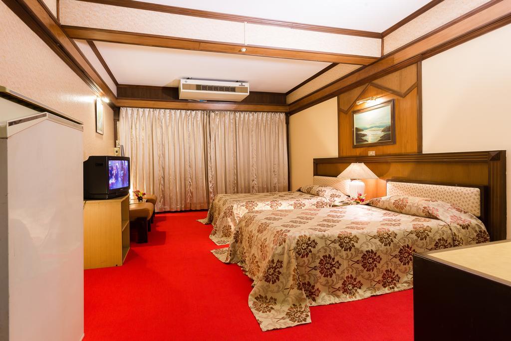 Kyo-Un Hotel Sara Buri Quarto foto
